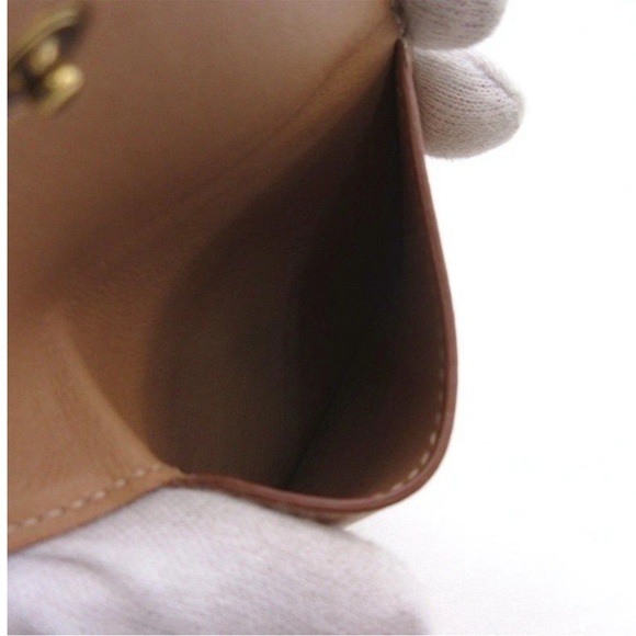 Saint Laurent Beige and Cream Wallet - Picture 7 of 10